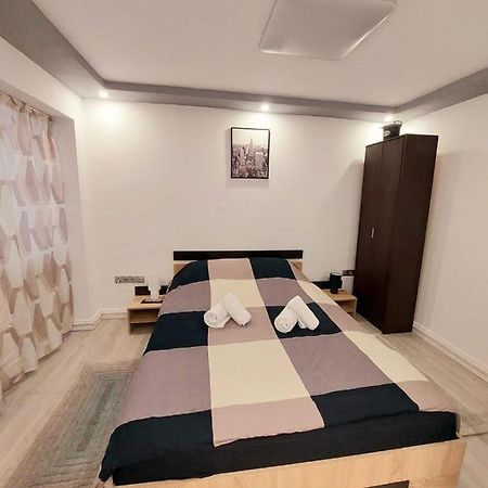 Domino Studio Apartment Sibiu Luaran gambar